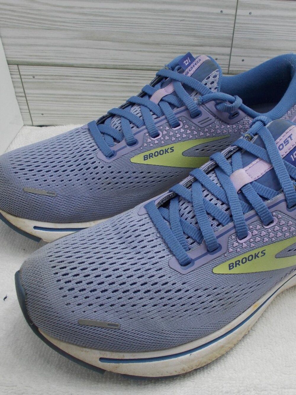 Brooks Ghost 14 Womens Size 10 1203561B544 Running Shoes - Picture 2 of 4